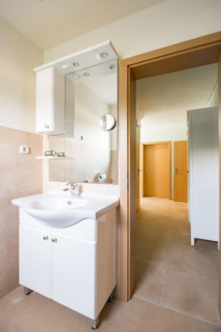 Holiday Home Goranka Zmijavci المظهر الخارجي الصورة
